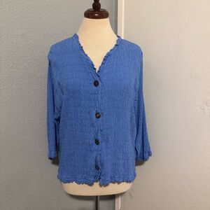 Norm Thompson Women Blue Smoked Fabric Button-Down Long Sleeve Shirt‎ Size XL